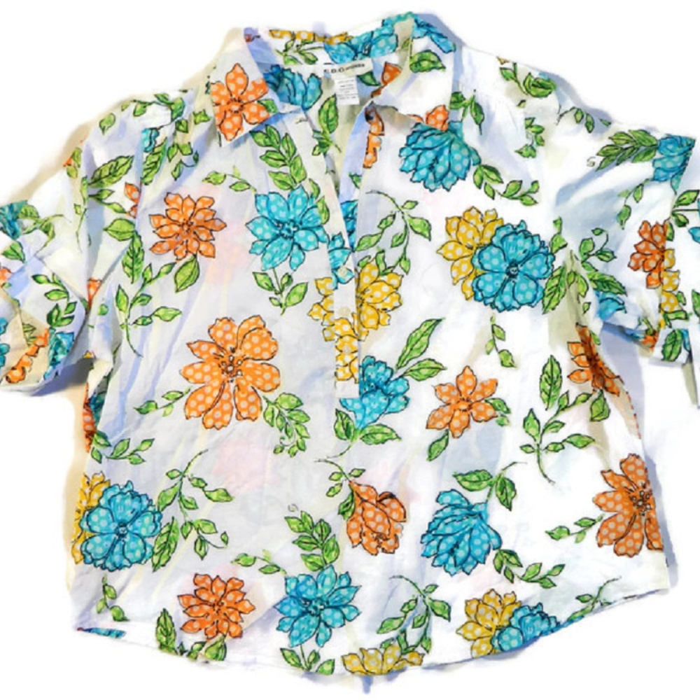 C.D. Daniels White Multi\Color Top. NWT. 2X